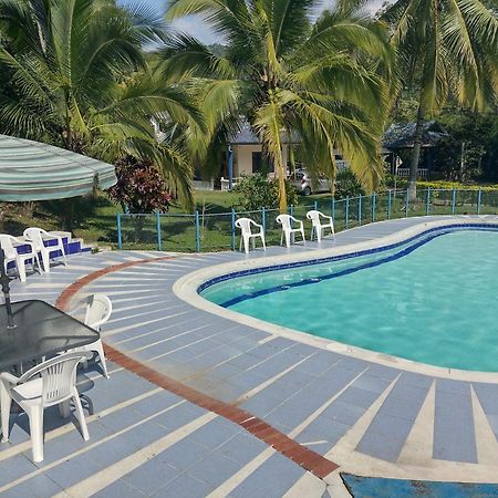 Hotel Campestre El Salitre Вилета Екстериор снимка