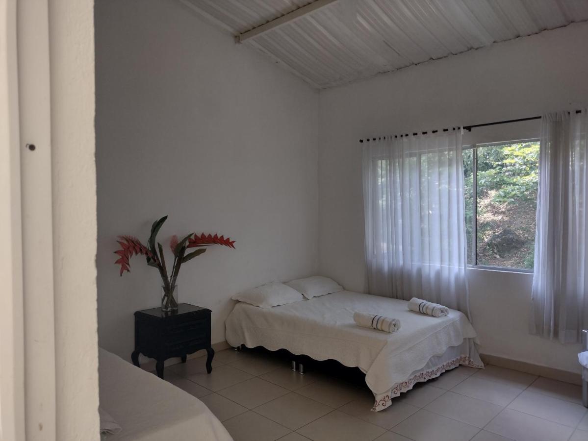Hotel Campestre El Salitre Вилета Екстериор снимка