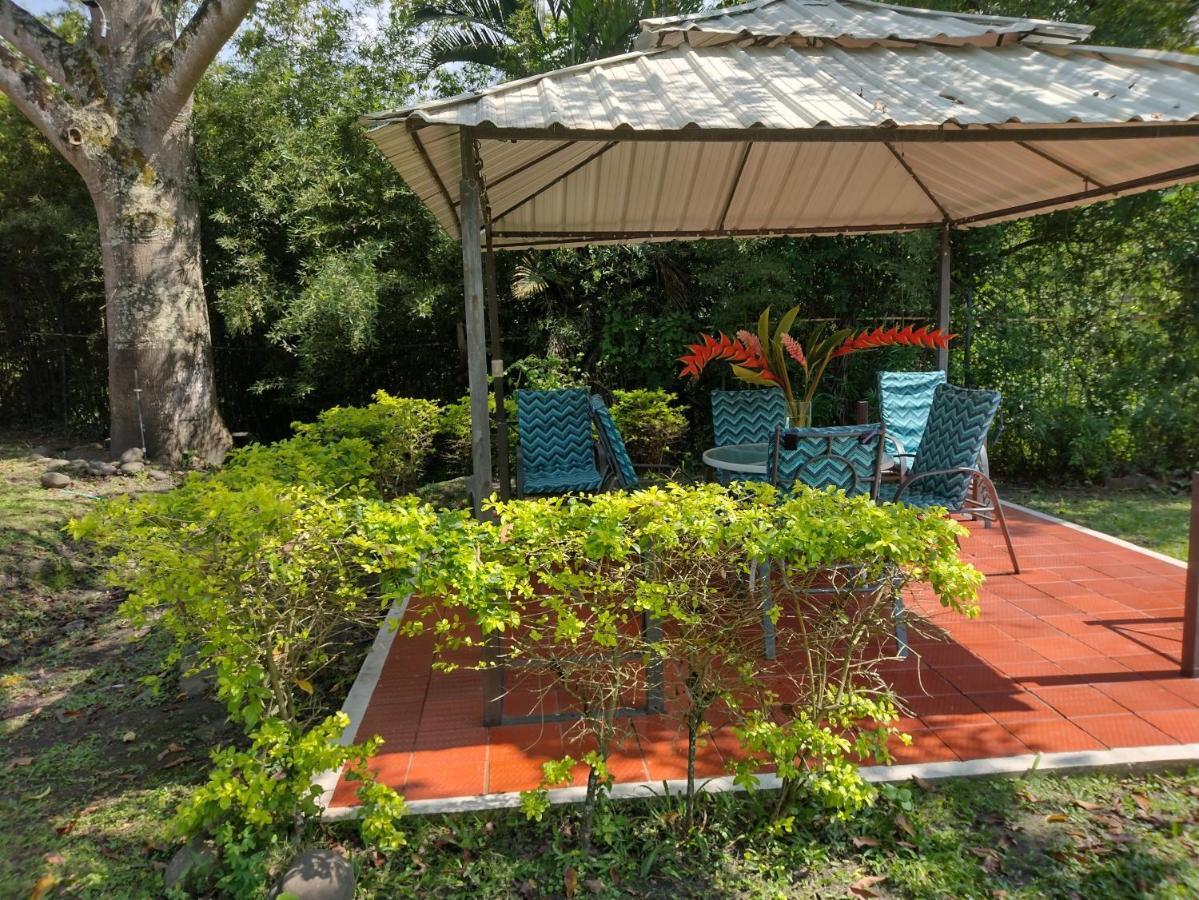 Hotel Campestre El Salitre Вилета Екстериор снимка